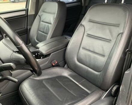 Черный Фольксваген Туарег, объемом двигателя 2.97 л и пробегом 198 тыс. км за 18000 $, фото 18 на Automoto.ua