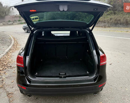 Черный Фольксваген Туарег, объемом двигателя 3 л и пробегом 220 тыс. км за 19700 $, фото 13 на Automoto.ua