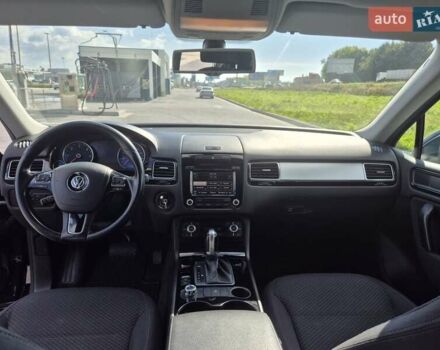 Чорний Фольксваген Туарег, об'ємом двигуна 2.97 л та пробігом 196 тис. км за 18500 $, фото 12 на Automoto.ua