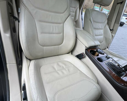 Черный Фольксваген Туарег, объемом двигателя 2.97 л и пробегом 310 тыс. км за 15200 $, фото 51 на Automoto.ua