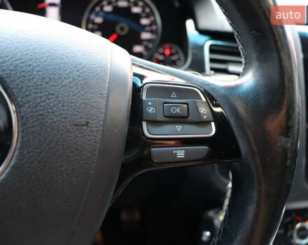 Черный Фольксваген Туарег, объемом двигателя 3 л и пробегом 284 тыс. км за 17800 $, фото 22 на Automoto.ua