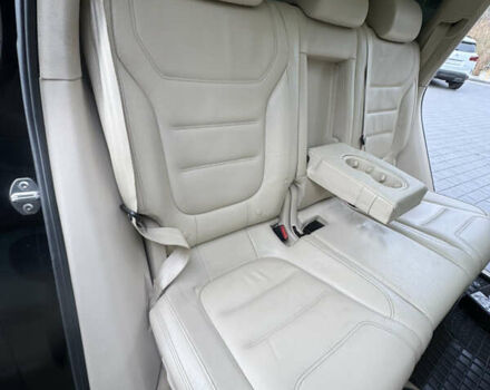 Черный Фольксваген Туарег, объемом двигателя 2.97 л и пробегом 310 тыс. км за 15200 $, фото 54 на Automoto.ua