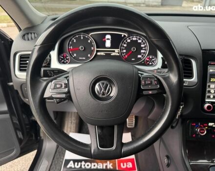 Черный Фольксваген Туарег, объемом двигателя 3 л и пробегом 308 тыс. км за 16490 $, фото 22 на Automoto.ua