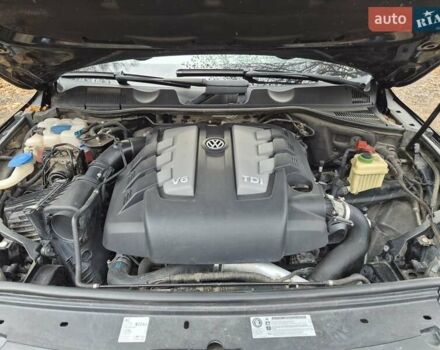 Чорний Фольксваген Туарег, об'ємом двигуна 2.97 л та пробігом 197 тис. км за 18500 $, фото 23 на Automoto.ua