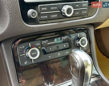 Чорний Фольксваген Туарег, об'ємом двигуна 2.97 л та пробігом 318 тис. км за 15999 $, фото 22 на Automoto.ua