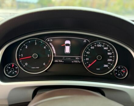 Черный Фольксваген Туарег, объемом двигателя 3 л и пробегом 283 тыс. км за 18700 $, фото 6 на Automoto.ua