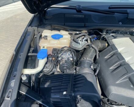 Черный Фольксваген Туарег, объемом двигателя 3 л и пробегом 315 тыс. км за 14850 $, фото 9 на Automoto.ua