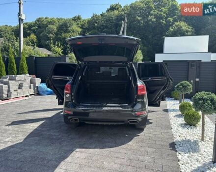 Черный Фольксваген Туарег, объемом двигателя 2.97 л и пробегом 273 тыс. км за 19300 $, фото 2 на Automoto.ua