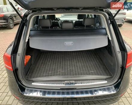 Черный Фольксваген Туарег, объемом двигателя 2.97 л и пробегом 198 тыс. км за 18000 $, фото 32 на Automoto.ua