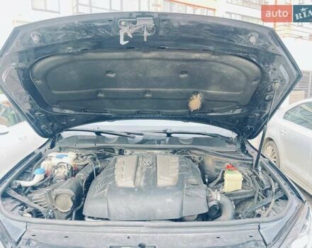 Черный Фольксваген Туарег, объемом двигателя 2.97 л и пробегом 247 тыс. км за 22999 $, фото 17 на Automoto.ua