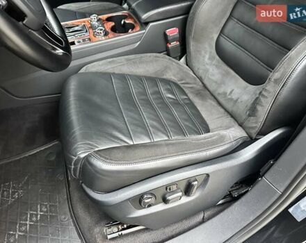 Черный Фольксваген Туарег, объемом двигателя 3 л и пробегом 225 тыс. км за 15650 $, фото 32 на Automoto.ua