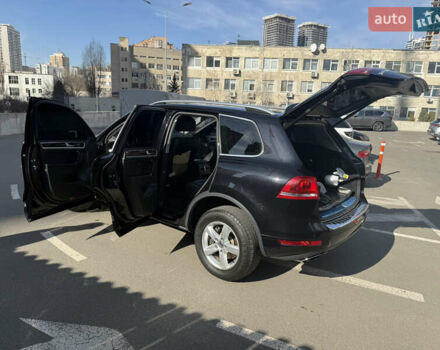 Чорний Фольксваген Туарег, об'ємом двигуна 2.97 л та пробігом 320 тис. км за 17700 $, фото 7 на Automoto.ua