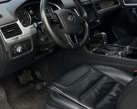 Чорний Фольксваген Туарег, об'ємом двигуна 2.97 л та пробігом 320 тис. км за 17700 $, фото 12 на Automoto.ua