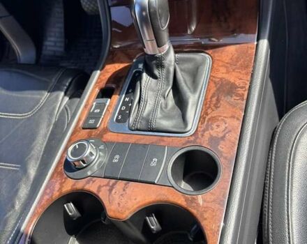 Черный Фольксваген Туарег, объемом двигателя 2.97 л и пробегом 273 тыс. км за 19300 $, фото 22 на Automoto.ua