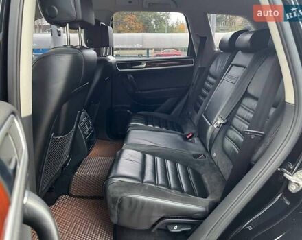 Чорний Фольксваген Туарег, об'ємом двигуна 3 л та пробігом 433 тис. км за 16700 $, фото 12 на Automoto.ua