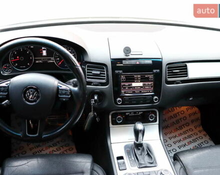 Черный Фольксваген Туарег, объемом двигателя 3 л и пробегом 284 тыс. км за 17800 $, фото 33 на Automoto.ua