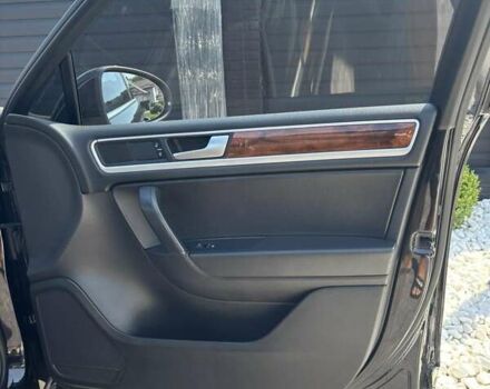 Черный Фольксваген Туарег, объемом двигателя 2.97 л и пробегом 273 тыс. км за 19300 $, фото 17 на Automoto.ua