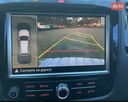 Чорний Фольксваген Туарег, об'ємом двигуна 2.97 л та пробігом 268 тис. км за 18000 $, фото 4 на Automoto.ua