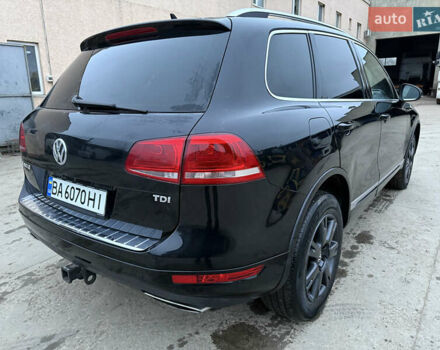Черный Фольксваген Туарег, объемом двигателя 3 л и пробегом 285 тыс. км за 13800 $, фото 4 на Automoto.ua