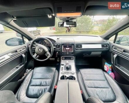 Черный Фольксваген Туарег, объемом двигателя 2.97 л и пробегом 247 тыс. км за 22999 $, фото 9 на Automoto.ua