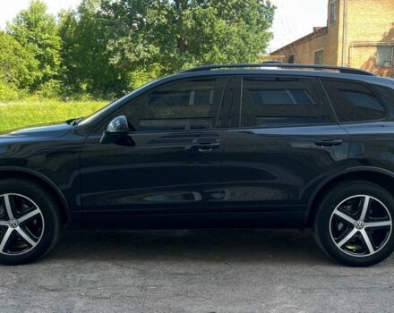 Чорний Фольксваген Туарег, об'ємом двигуна 3 л та пробігом 275 тис. км за 17900 $, фото 3 на Automoto.ua