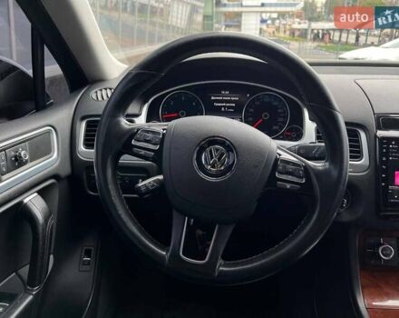 Чорний Фольксваген Туарег, об'ємом двигуна 3 л та пробігом 433 тис. км за 16700 $, фото 19 на Automoto.ua