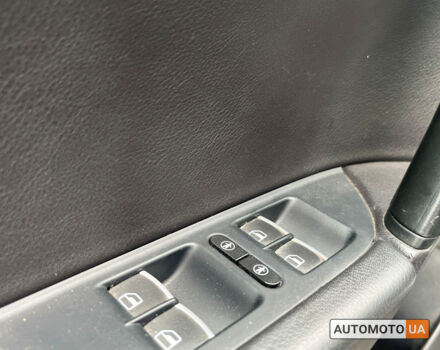 Чорний Фольксваген Туарег, об'ємом двигуна 3 л та пробігом 370 тис. км за 17800 $, фото 9 на Automoto.ua