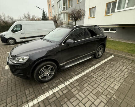 Черный Фольксваген Туарег, объемом двигателя 2.97 л и пробегом 225 тыс. км за 18000 $, фото 4 на Automoto.ua