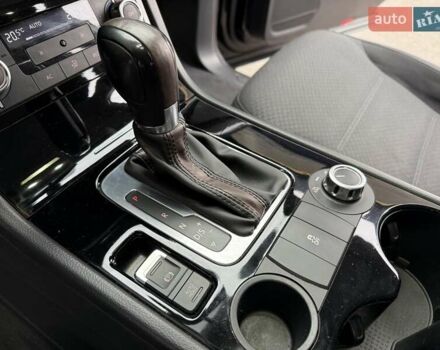 Черный Фольксваген Туарег, объемом двигателя 3 л и пробегом 207 тыс. км за 15700 $, фото 18 на Automoto.ua