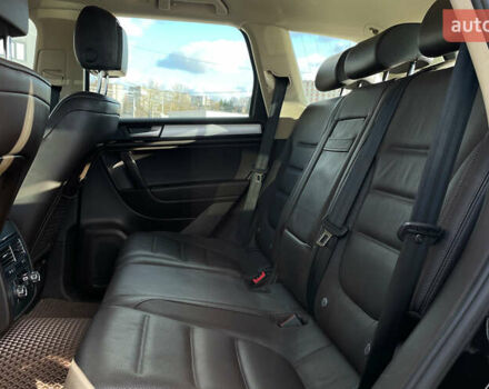 Черный Фольксваген Туарег, объемом двигателя 2.97 л и пробегом 183 тыс. км за 20750 $, фото 16 на Automoto.ua