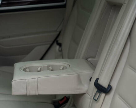 Черный Фольксваген Туарег, объемом двигателя 2.97 л и пробегом 310 тыс. км за 15200 $, фото 40 на Automoto.ua