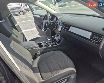 Чорний Фольксваген Туарег, об'ємом двигуна 2.97 л та пробігом 196 тис. км за 18500 $, фото 13 на Automoto.ua