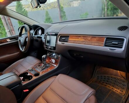 Черный Фольксваген Туарег, объемом двигателя 3 л и пробегом 250 тыс. км за 17300 $, фото 14 на Automoto.ua