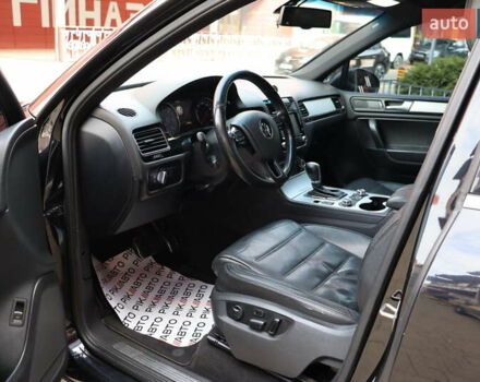 Черный Фольксваген Туарег, объемом двигателя 3 л и пробегом 284 тыс. км за 17800 $, фото 15 на Automoto.ua