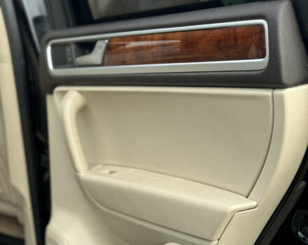 Черный Фольксваген Туарег, объемом двигателя 2.97 л и пробегом 310 тыс. км за 15200 $, фото 53 на Automoto.ua