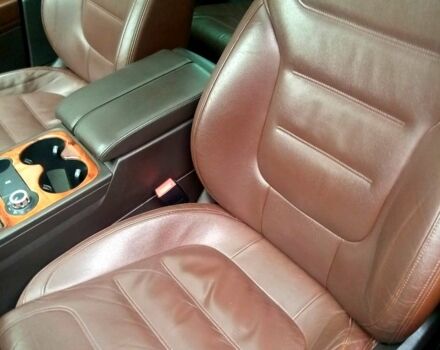 Чорний Фольксваген Туарег, об'ємом двигуна 3 л та пробігом 360 тис. км за 17300 $, фото 2 на Automoto.ua