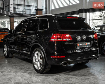 Чорний Фольксваген Туарег, об'ємом двигуна 2.97 л та пробігом 163 тис. км за 21900 $, фото 4 на Automoto.ua