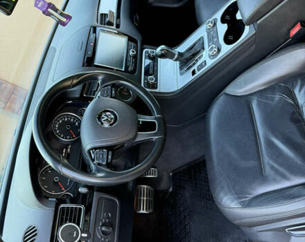 Фольксваген Туарег 2013 в Черновцах на Automoto.ua Черный Фольксваген Туарег, объемом двигателя 2.97 л и пробегом 276 тыс. км за 18900 $, фото 41 на Automoto.ua