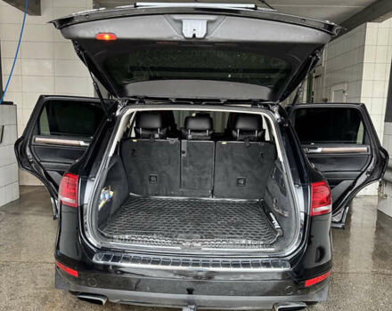 Черный Фольксваген Туарег, объемом двигателя 3.6 л и пробегом 320 тыс. км за 15500 $, фото 7 на Automoto.ua