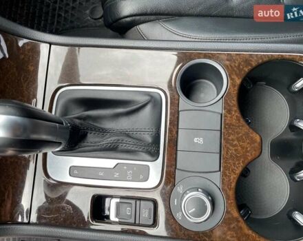 Чорний Фольксваген Туарег, об'ємом двигуна 2.97 л та пробігом 196 тис. км за 23500 $, фото 31 на Automoto.ua