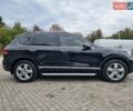 Черный Фольксваген Туарег, объемом двигателя 2.97 л и пробегом 221 тыс. км за 17500 $, фото 1 на Automoto.ua