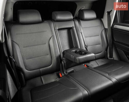 Чорний Фольксваген Туарег, об'ємом двигуна 2.97 л та пробігом 163 тис. км за 21900 $, фото 30 на Automoto.ua