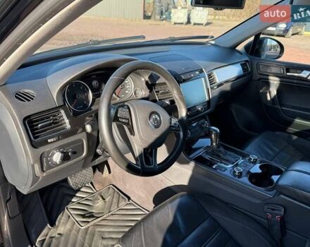 Черный Фольксваген Туарег, объемом двигателя 2.97 л и пробегом 298 тыс. км за 20799 $, фото 8 на Automoto.ua