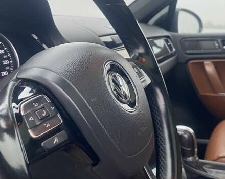 Черный Фольксваген Туарег, объемом двигателя 2.97 л и пробегом 348 тыс. км за 19500 $, фото 74 на Automoto.ua