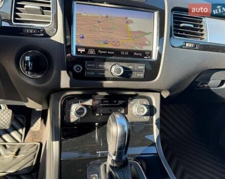 Черный Фольксваген Туарег, объемом двигателя 2.97 л и пробегом 298 тыс. км за 20799 $, фото 9 на Automoto.ua