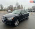 Черный Фольксваген Туарег, объемом двигателя 2.97 л и пробегом 188 тыс. км за 17000 $, фото 3 на Automoto.ua