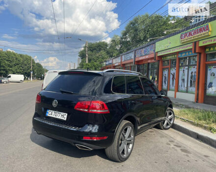 Черный Фольксваген Туарег, объемом двигателя 2.97 л и пробегом 320 тыс. км за 21000 $, фото 2 на Automoto.ua