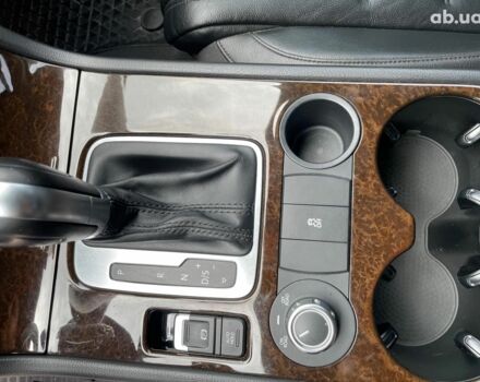 Чорний Фольксваген Туарег, об'ємом двигуна 3 л та пробігом 197 тис. км за 27490 $, фото 30 на Automoto.ua