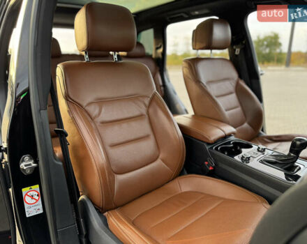 Черный Фольксваген Туарег, объемом двигателя 3 л и пробегом 275 тыс. км за 20999 $, фото 28 на Automoto.ua