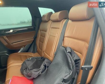 Черный Фольксваген Туарег, объемом двигателя 2.97 л и пробегом 348 тыс. км за 19500 $, фото 48 на Automoto.ua